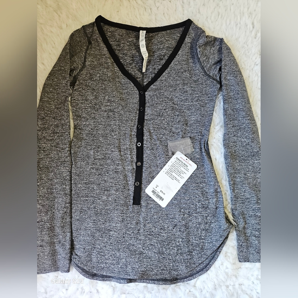 Lululemon Athletica Black and Gray Long Sleeve Top